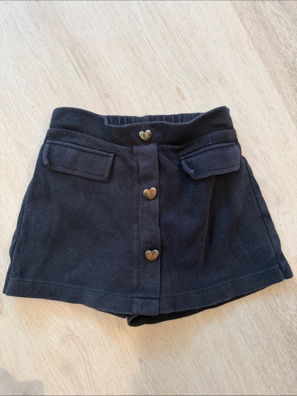 Zara Black Girls' Skort with Heart Buttons size 7 black gold